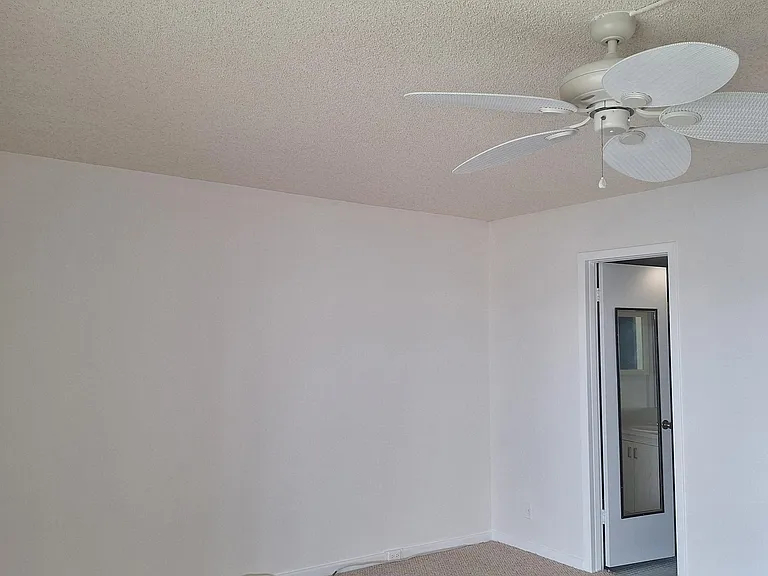 4007 Cornwall Dr #4007-A — Photo 8