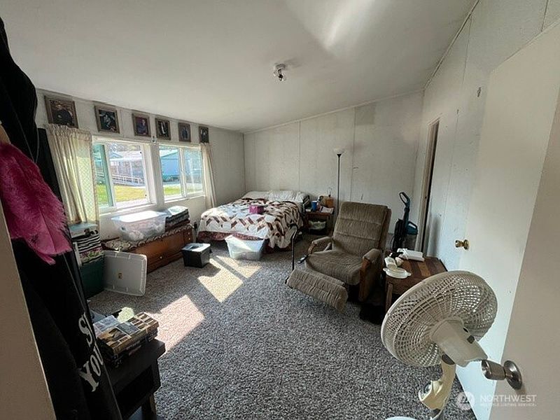 5th image of 24919 Hoehn Road
