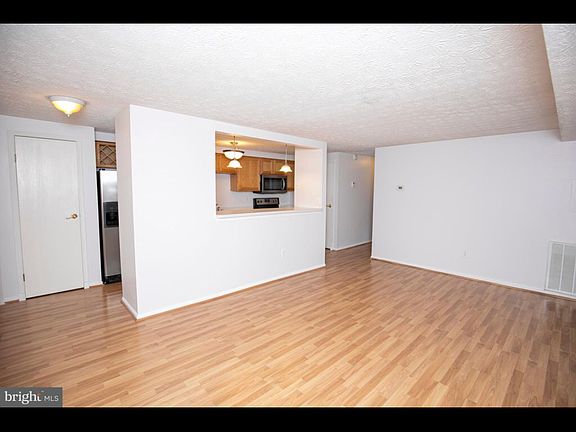 2nd image of 726 Southern Hills Dr