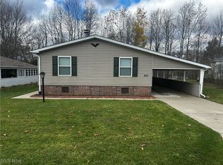 227 Troy Oaks Dr, Hiram, OH 44234