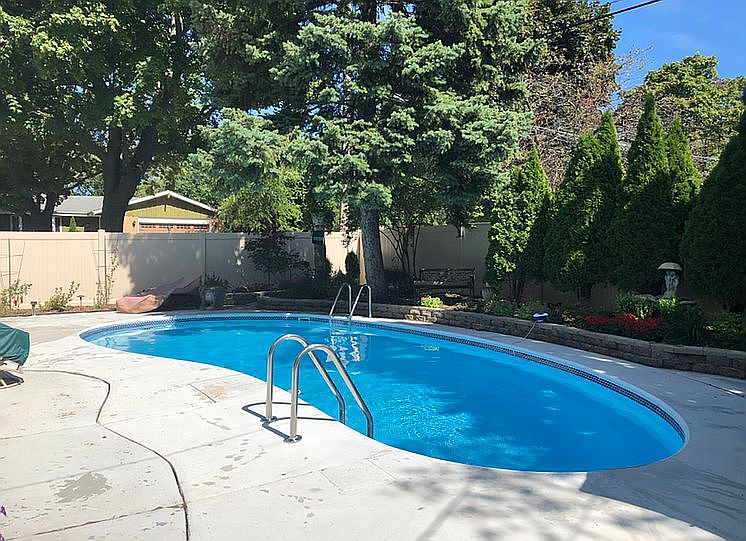 2nd image of 10131 W Melvina St