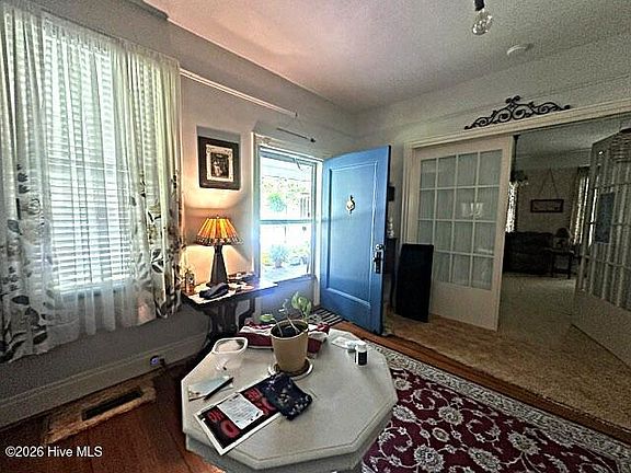 3rd image of 217 Boush Street