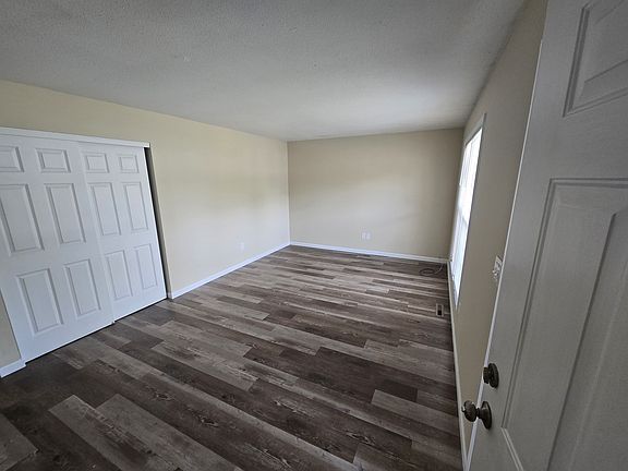 5th image of 119 Veasey Ln