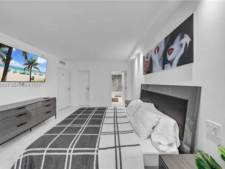 1965 S Ocean Dr #14F — Photo 22