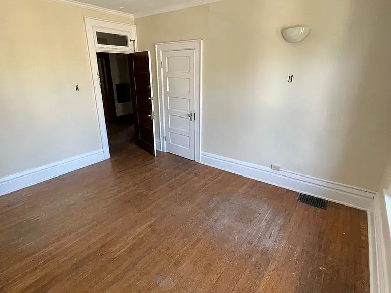 149 E 13th Ave — Photo 14