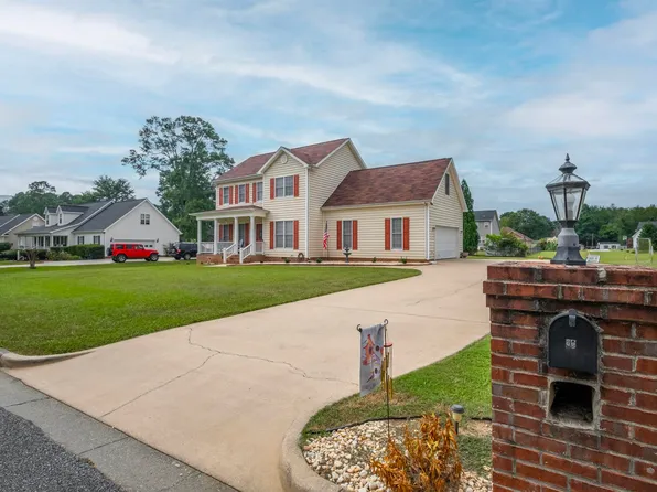 63 Coleman Ross Ct, Anniston, AL 36207