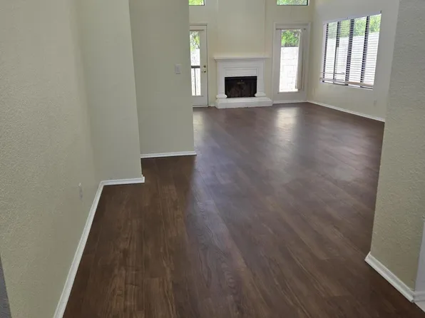 2671 N TAMARISK Street, Chandler, AZ 85224