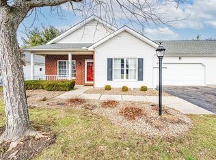 4 Hedgerows, New Middletown, OH 44442
