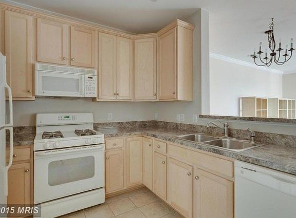 4th image of 3840 Lightfoot St Unit 238