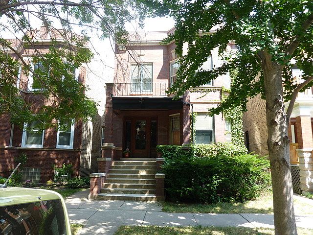 1st image of 4511 N Artesian Ave #2