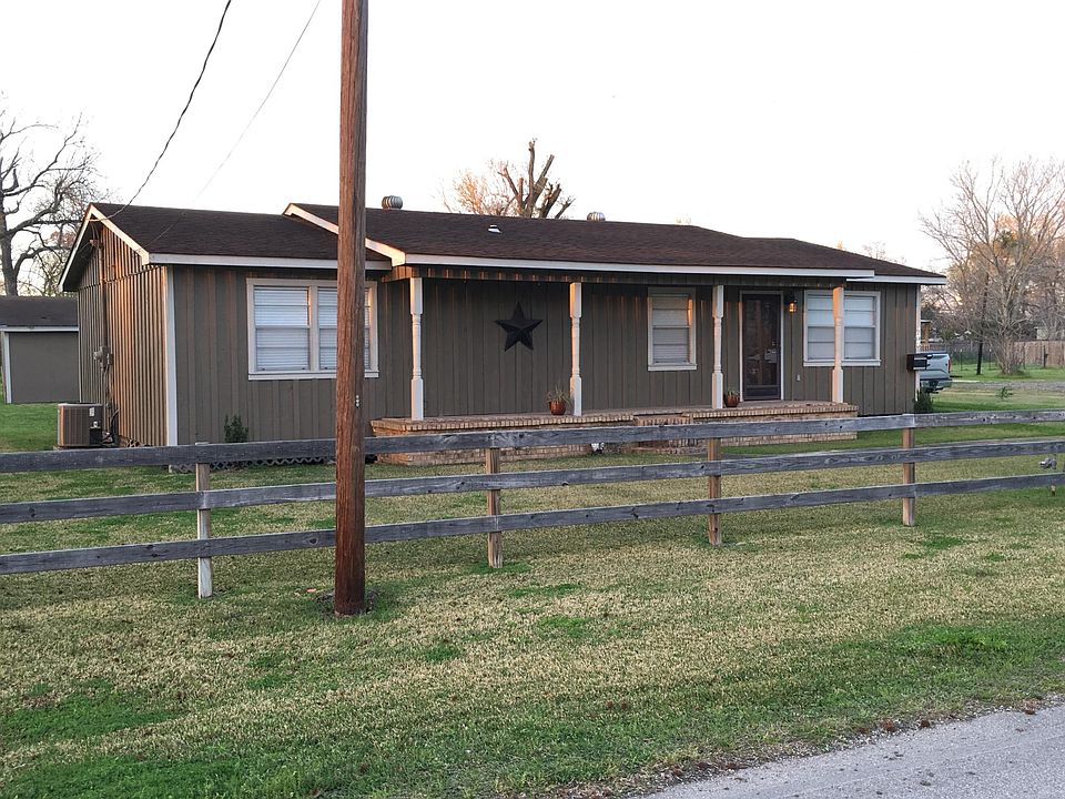 1st image of 203 Pleasant Ave