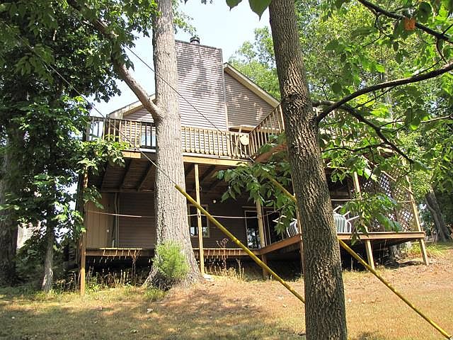 MUST SEE LAKE HOUSE FAB VIEW