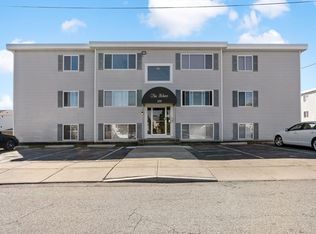 239 Glasgow St APT 1, Fall River, MA 02721