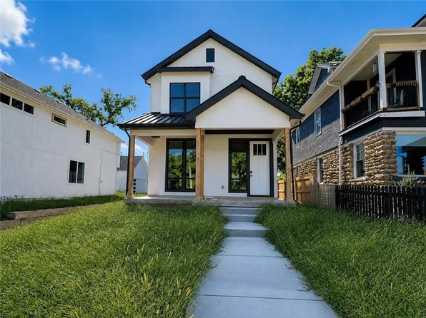 2846 Tracy Ave, Kansas City, MO 64109