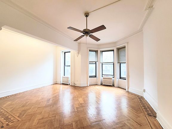 2nd image of 771 Carroll St #3A