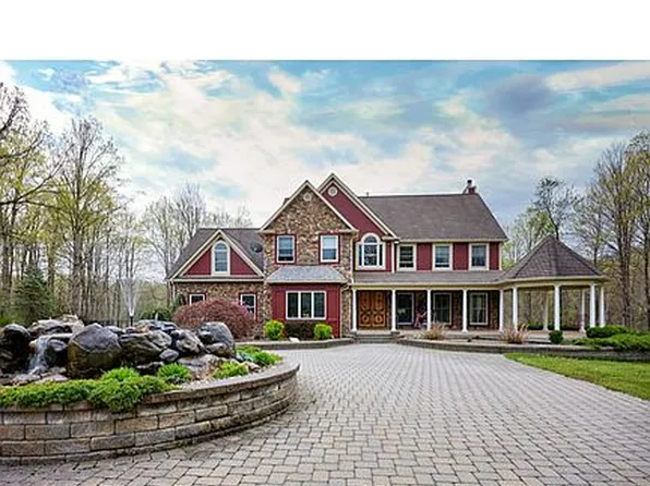 14 Stonewall Ct, Warwick, NY 10990