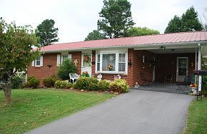 1st image of 151 Valley Dr
