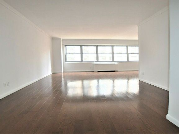 3rd image of 200 E 64th St APT 10D