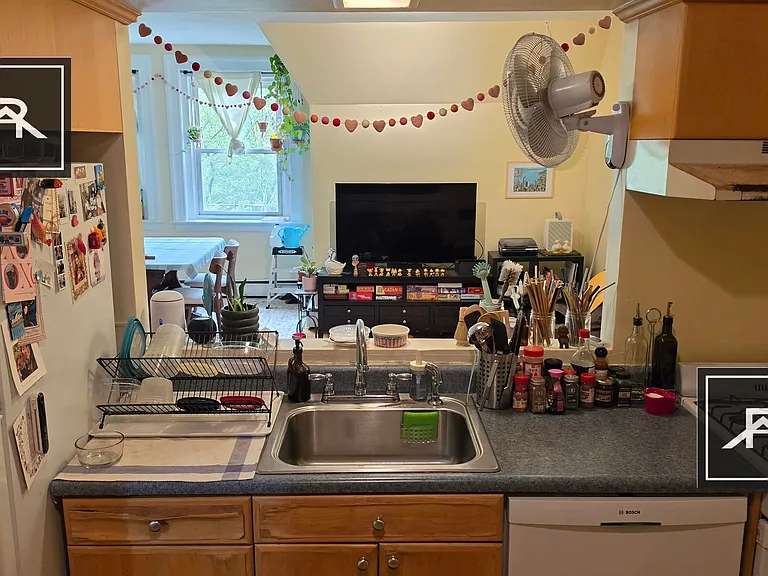 184 Naples Rd #6 — Photo 2
