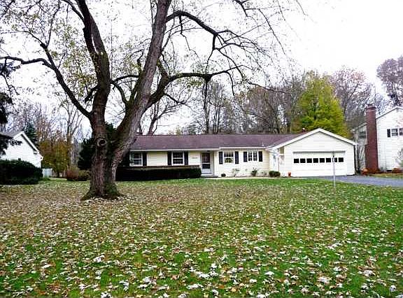 2nd image of 11 Kitty Hawk Dr