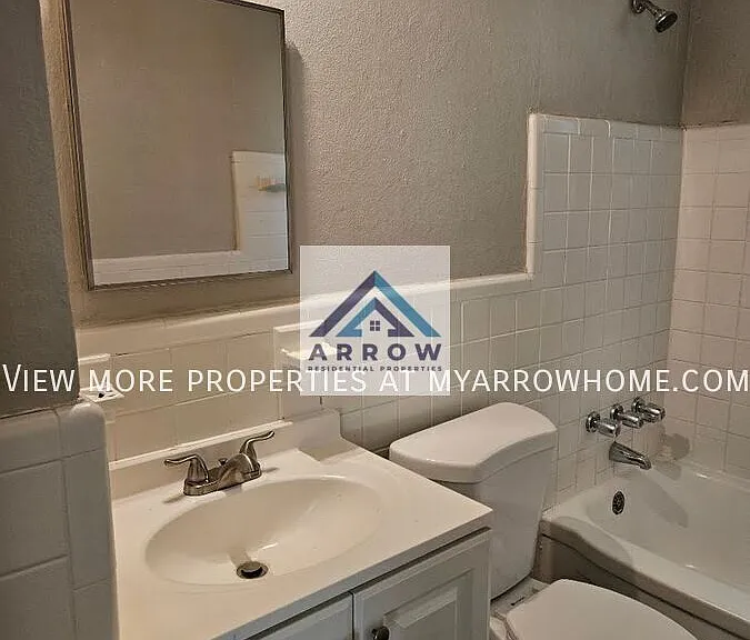 10116 Cloverdale Dr — Photo 4
