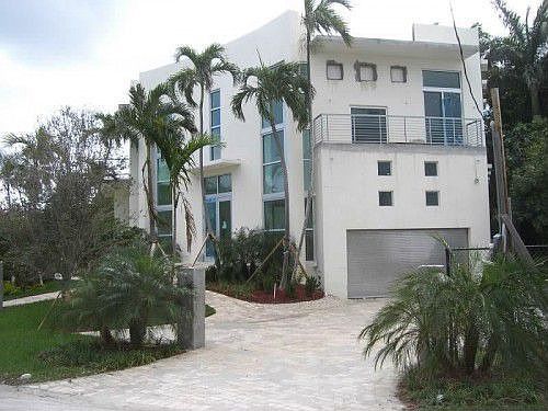 1st image of 400 E San Marino Dr