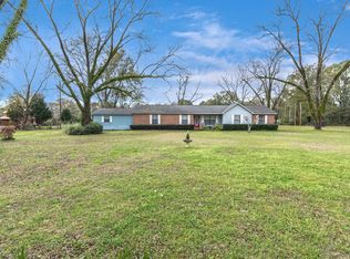 417 Adams St, Laurel Hill, FL 32567