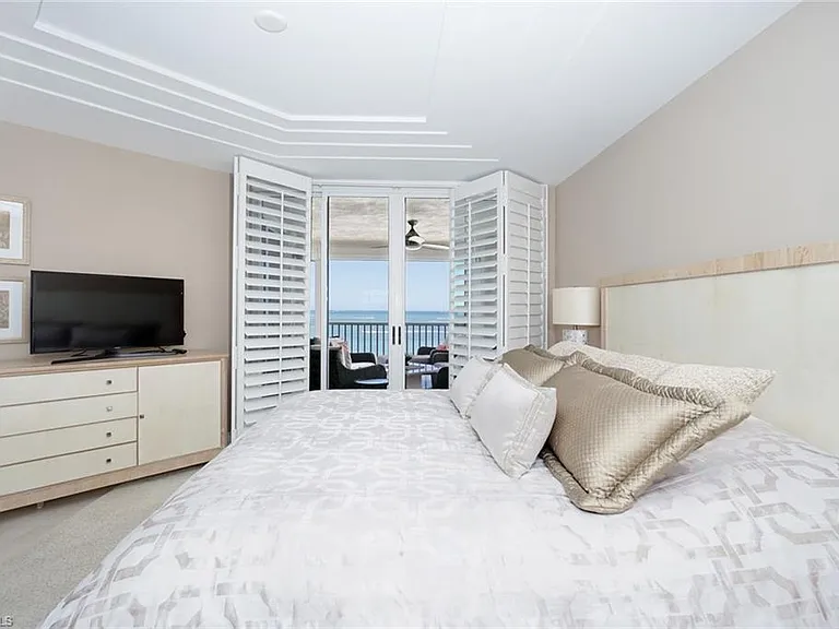 9577 Gulf Shore Dr W #504 — Photo 15