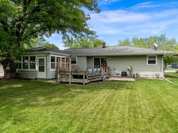 2nd image of 3725 Connecticut Dr
