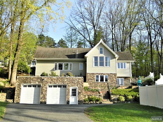 26 Park Rd, Sparta, NJ 07871 Zillow