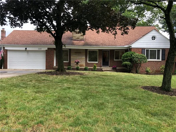 21030 N Park Dr, Fairview Park, OH 44126