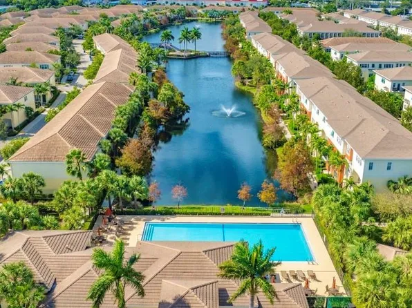 622 SW 2 Lane, Pompano Beach, FL 33060