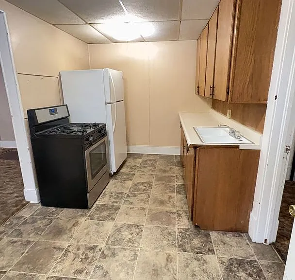 315 N Madison St — Photo 4