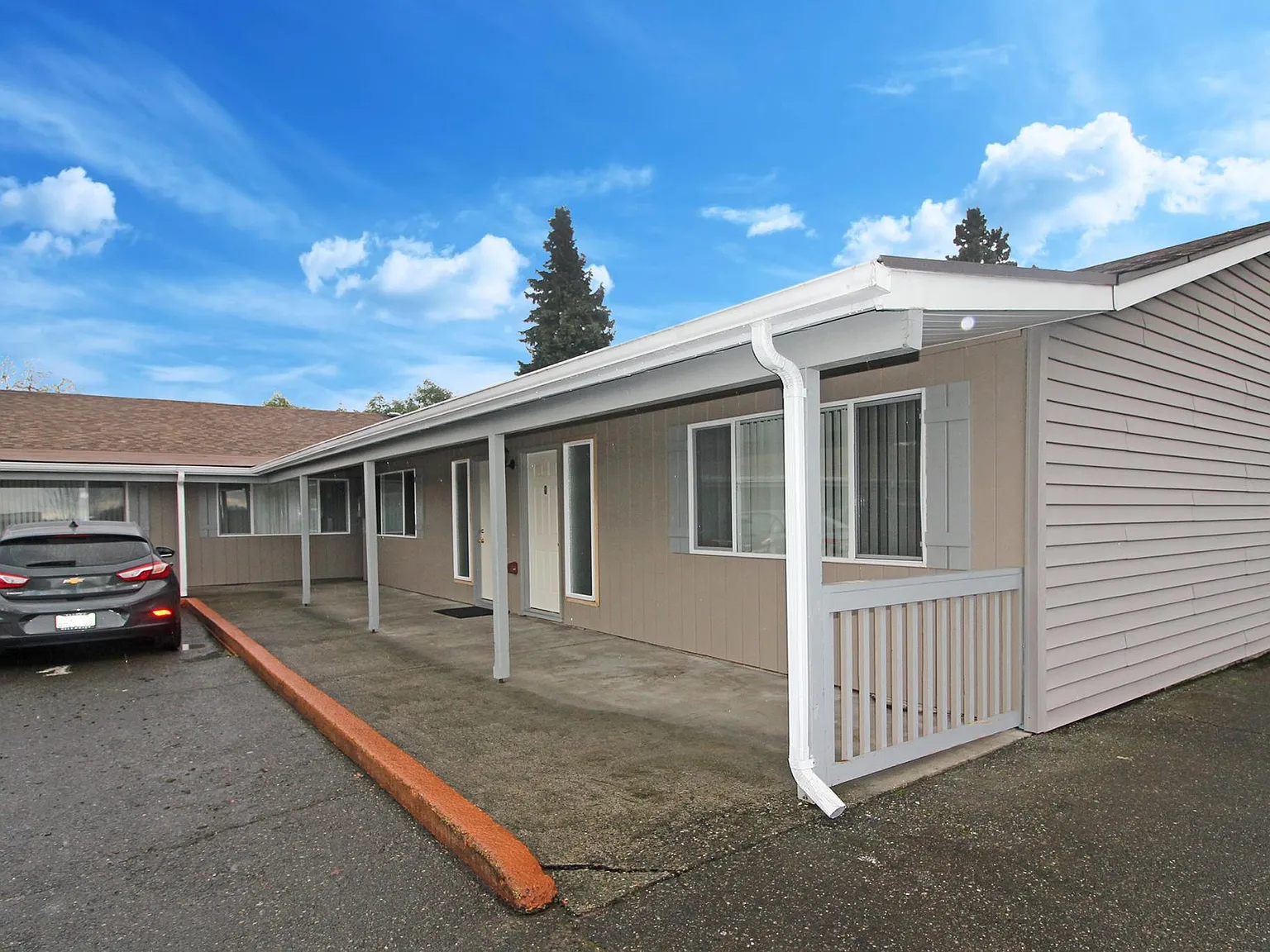 2 bed, 700 sqft, $1,500 — Photo 4