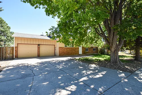 4925 Hackamore Dr N Photo 1 4925 Hackamore Dr N Photo 1
