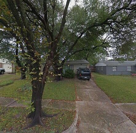 5th image of 2905 Caribbean Dr