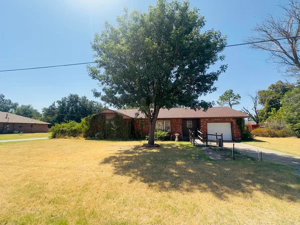 200 N Woodward St, Ames, OK 73718