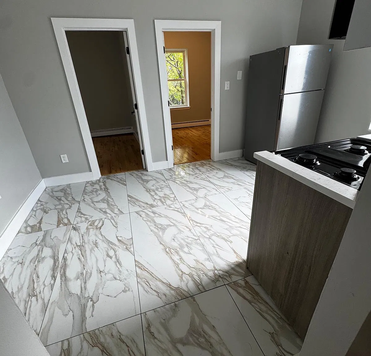 4 bed, 1250 sqft, $2,599 — Photo 1