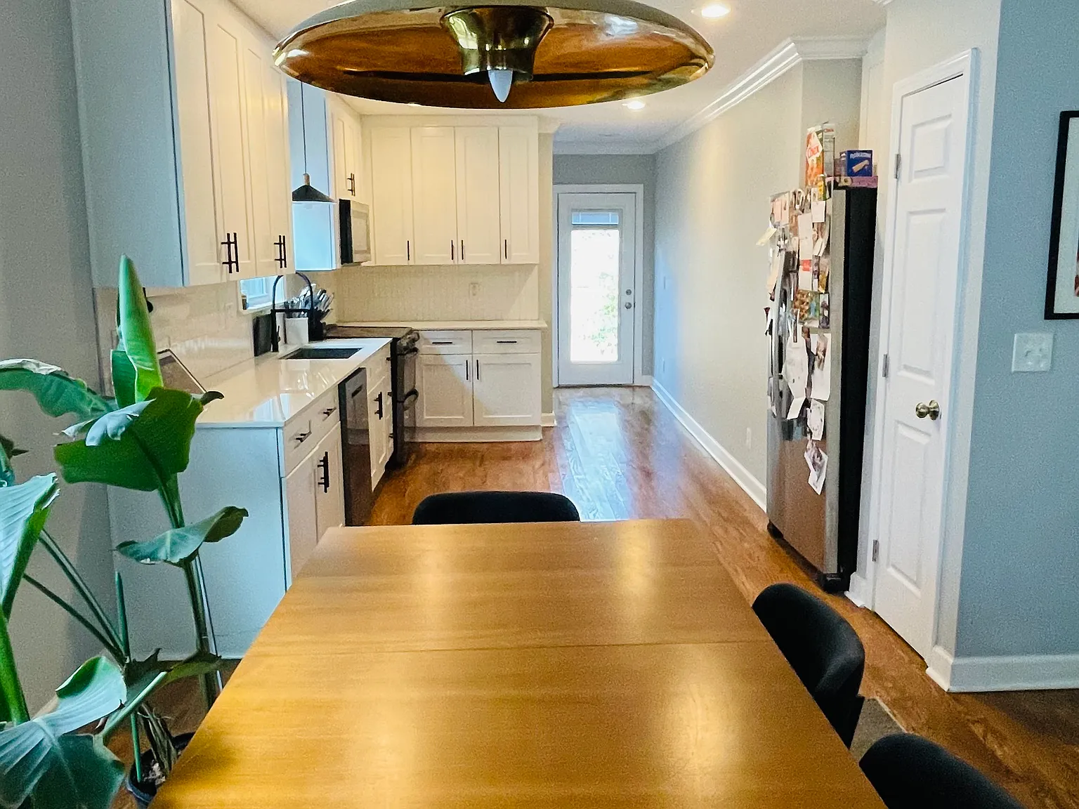 3 bed, 1720 sqft, $2,150 — Photo 4