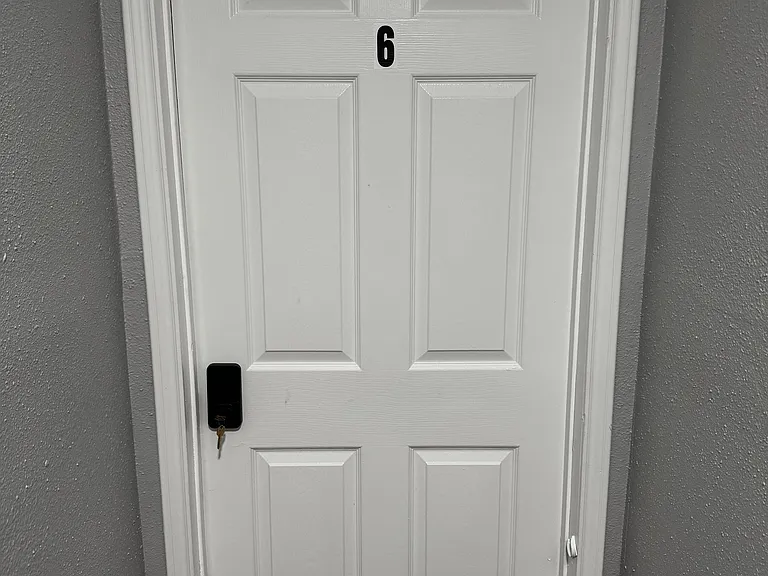 Room ^