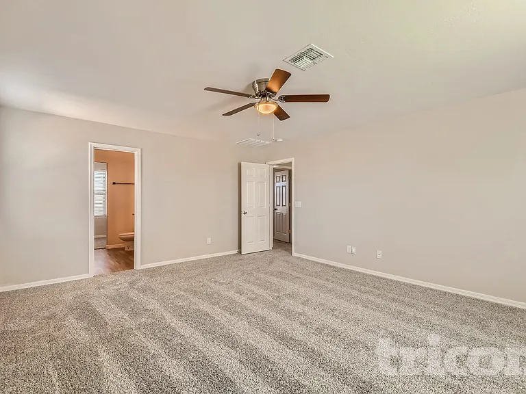 227 W Watson Ct — Photo 16