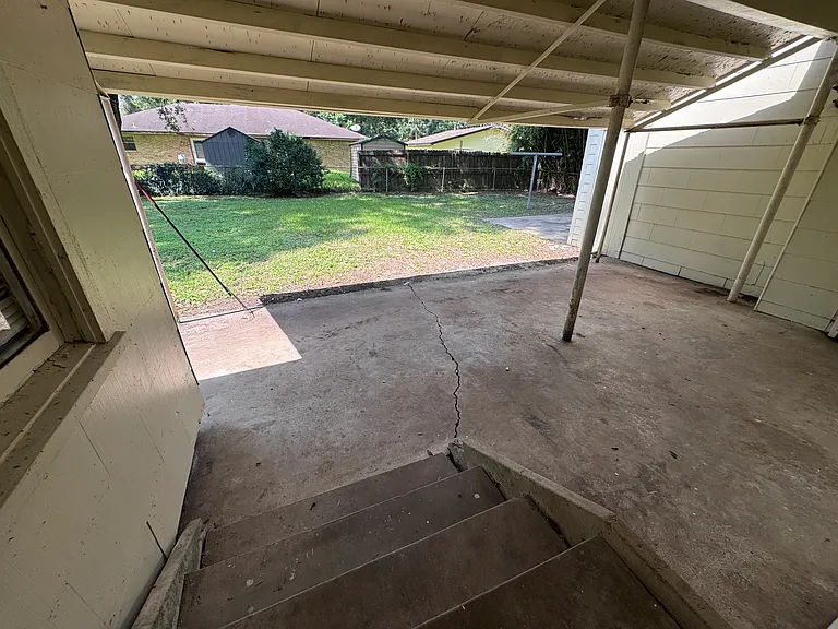 1220 Trinidad St — Photo 14
