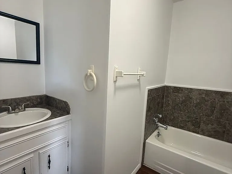 2561 S Ferguson Ave — Photo 12