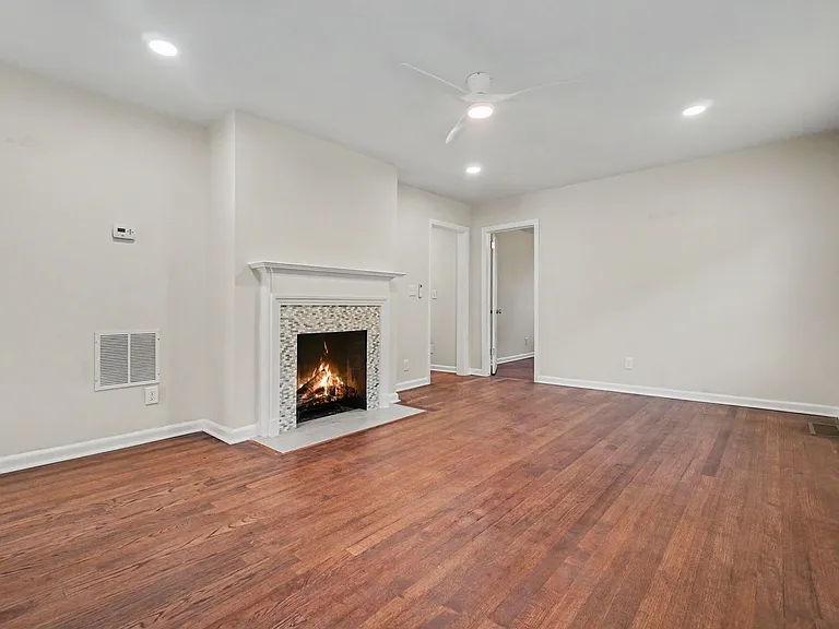 490 Lynnhaven Dr SW — Photo 6