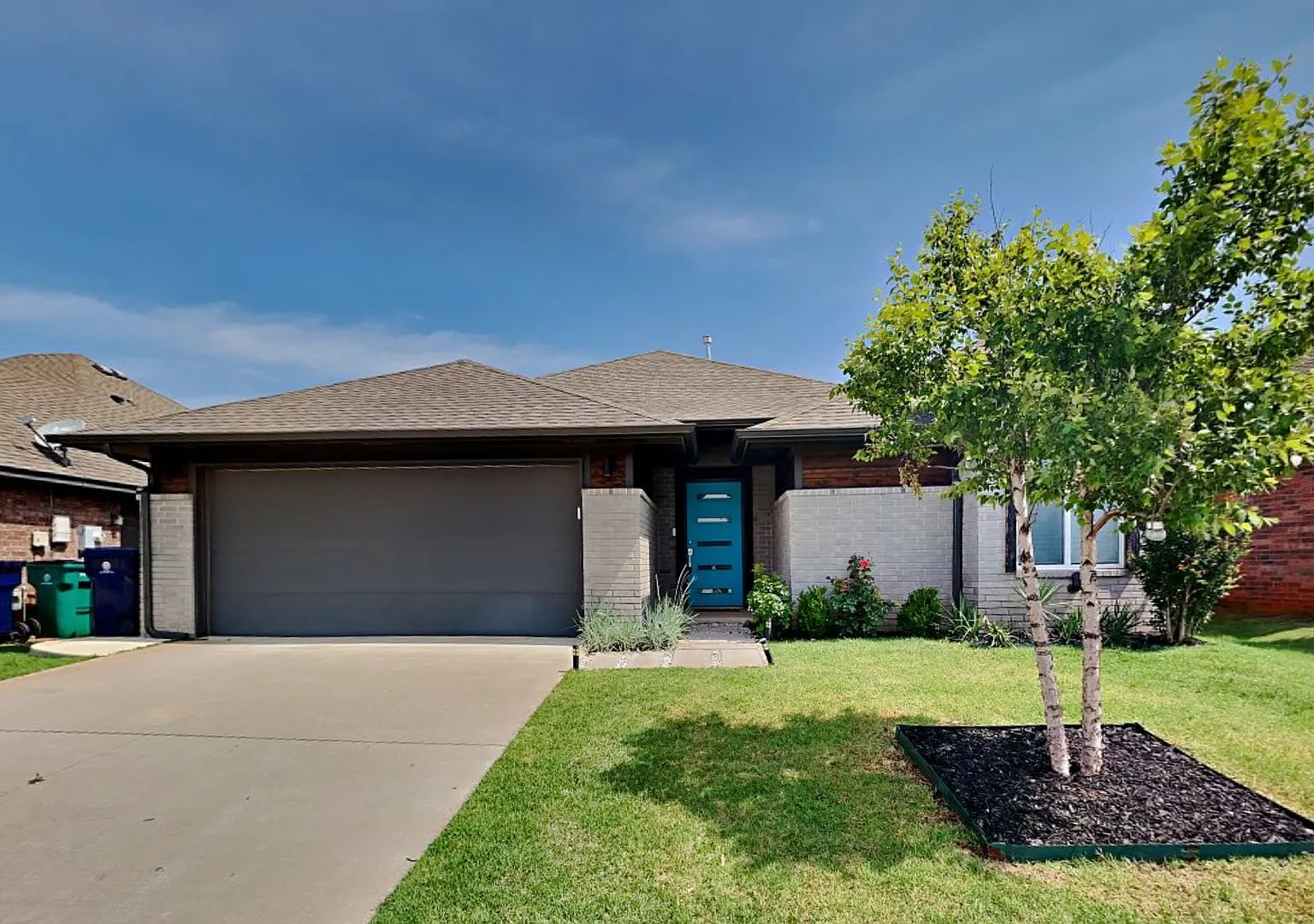 Luxurious 4 Bedroom 2 Bathroom modern home in Deer Creek Schools with Sprinkler System (Rockwell ... — Photo 1