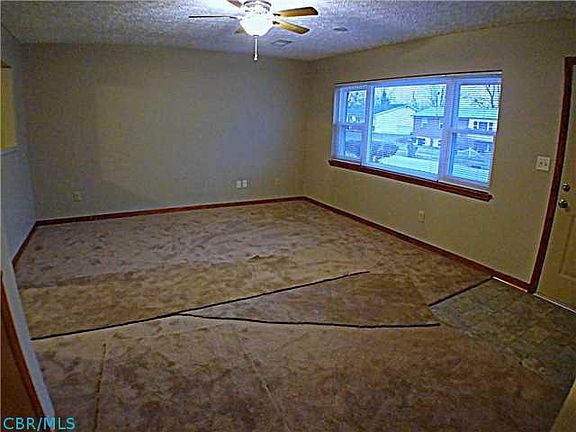 2nd image of 2886 Langfield Dr