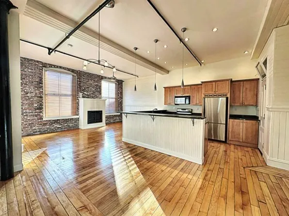 165-181 Market St #20, Lowell, MA 01852