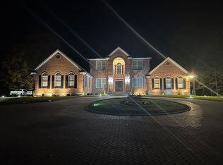 1 Northeast Rd, Farmington, CT 06032