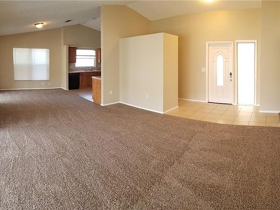 5th image of 3706 32nd Ave W
