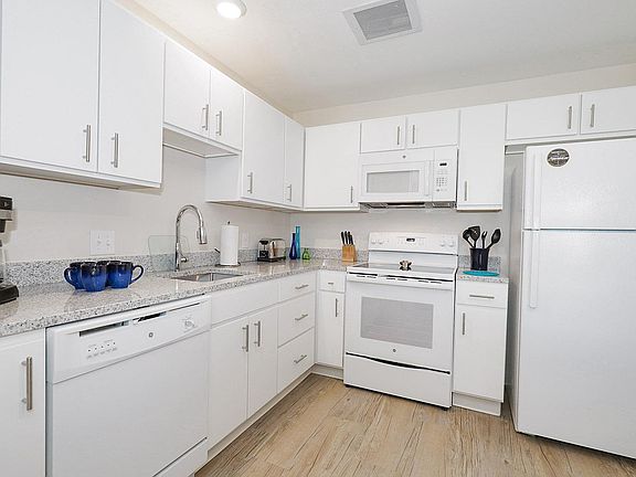 4th image of 2210 N Glenville Dr #Dbvveavxq